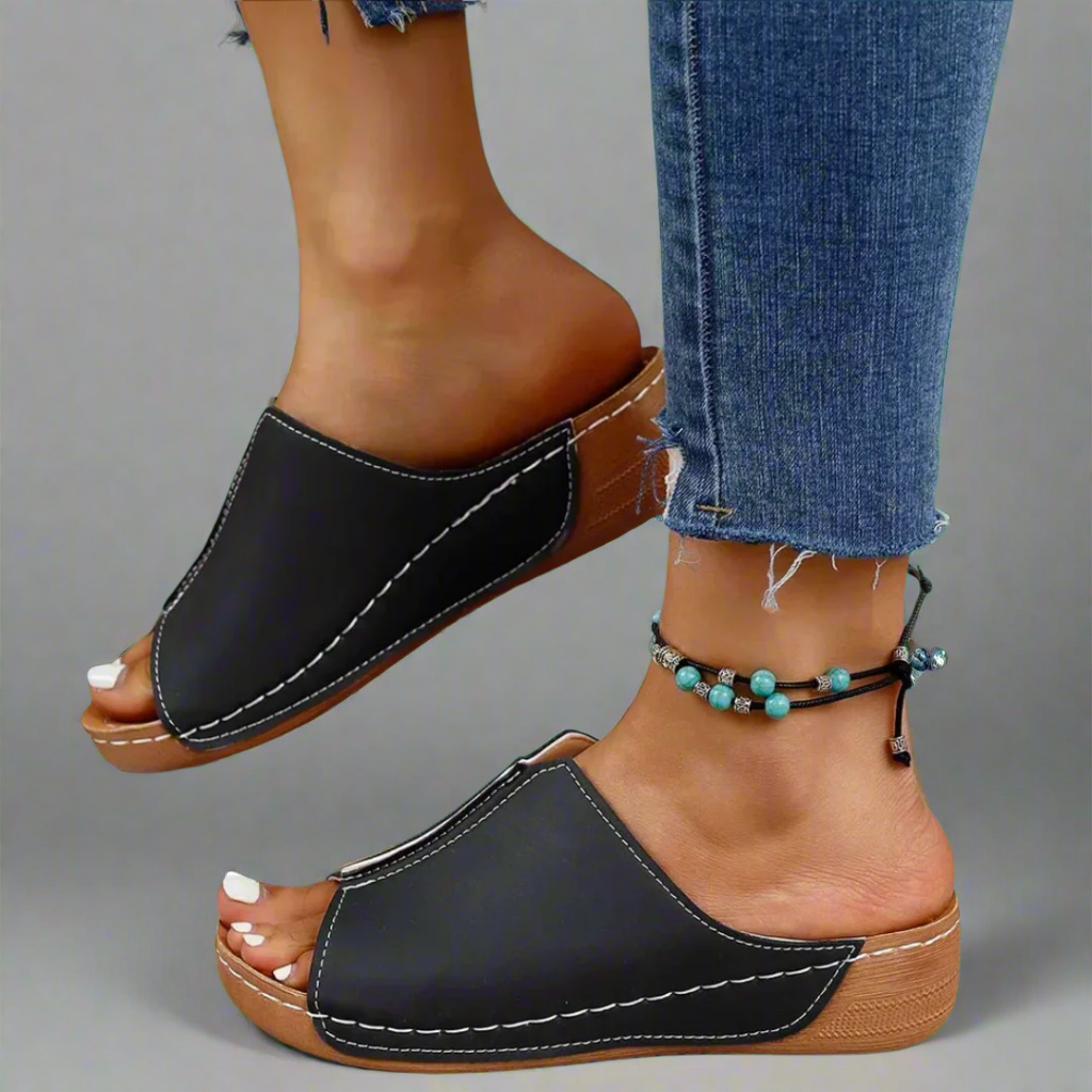 Lise™ - Håndlavede kile-sandaler