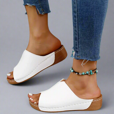 Lise™ - Håndlavede kile-sandaler