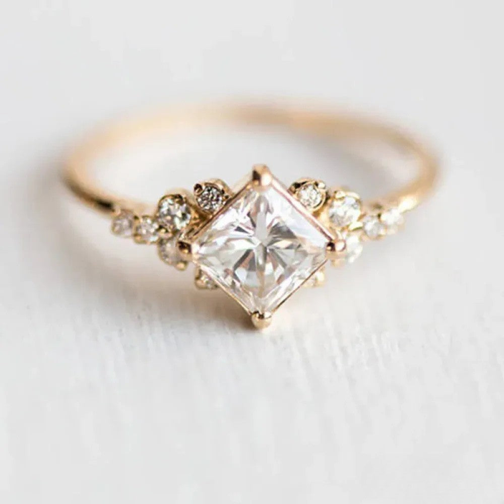 Alisa™ - Elegant ring