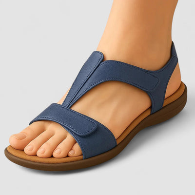 Lyca™ - Elegant sandal med kilehæl