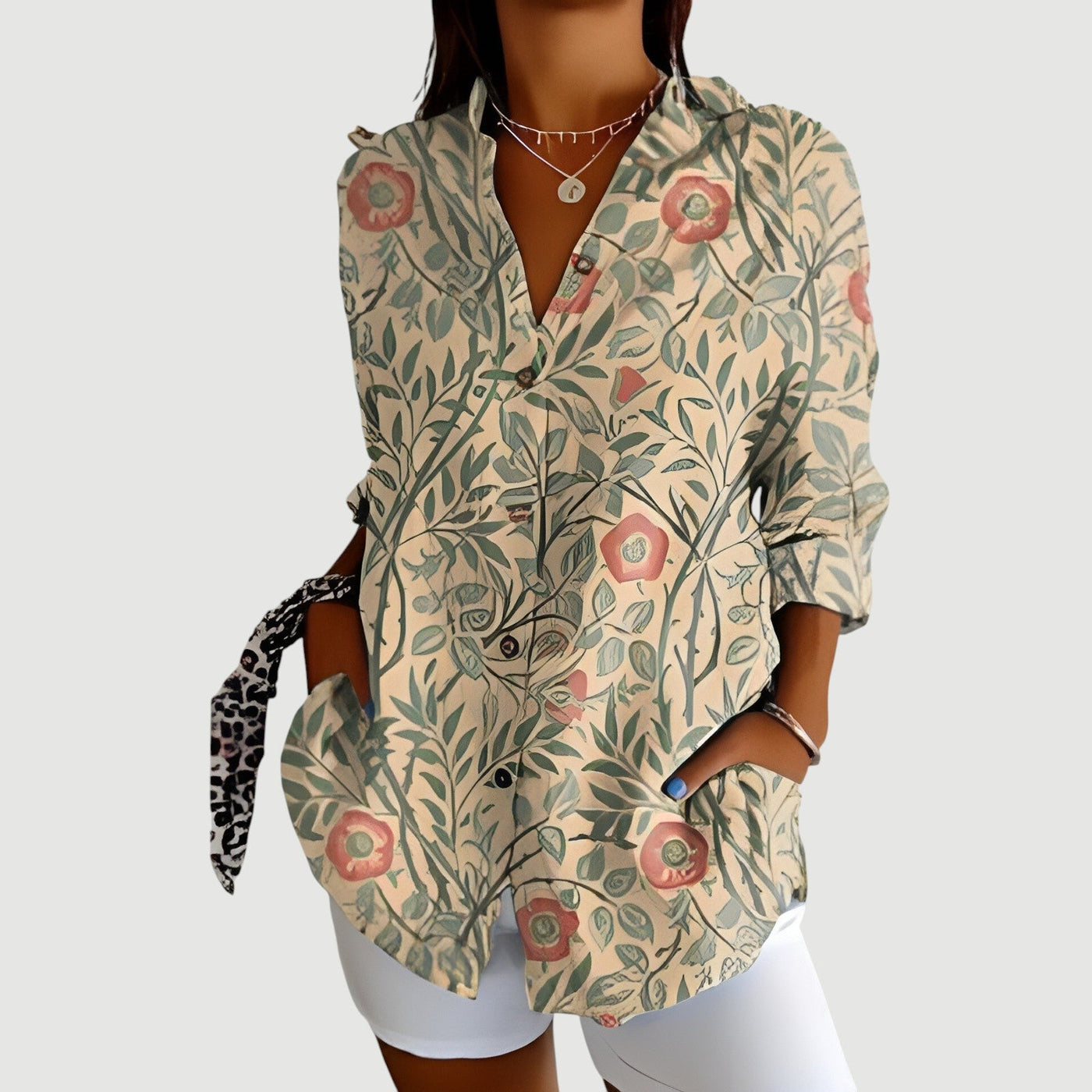 Brenna™ - Bluse med farverigt design